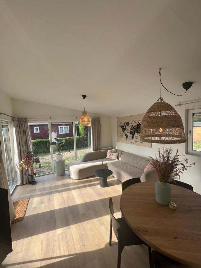 Vakantiehuisje Zeegeluk Vlakbij De Kust Sint Maartensvlotbrug Exterior foto